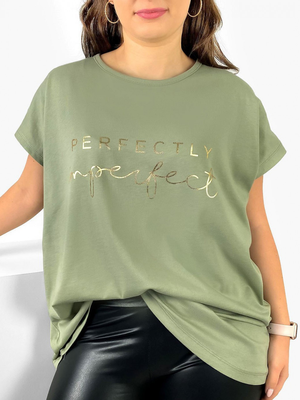 Nietoperz T shirt damski plus size w kolorze pistacjowym złoty print