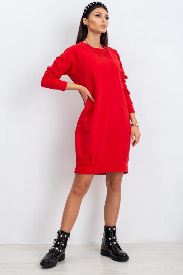 Sukienka dresowa w kolorze czerwonym z kieszeniami basic isla 1