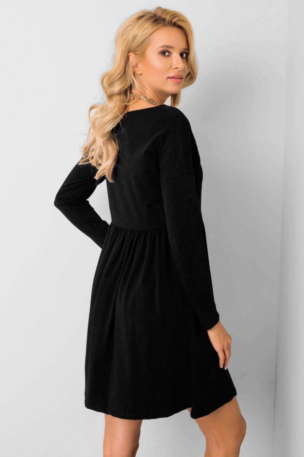 Sukienka w kolorze czarnym z długim rękawem ideal 2