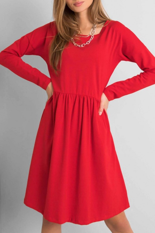 Sukienka w kolorze czerwonym z długim rękawem ideal 3