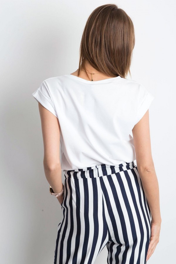 Bluzka damska w kolorze białym t-shirt basic podwijany rękaw Mila 4