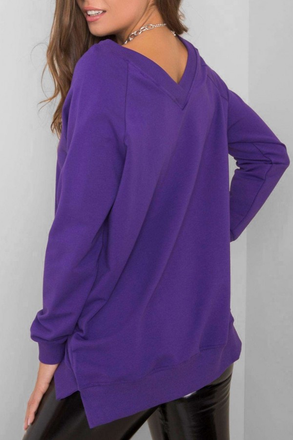 Bluza damska w kolorze fioletowym oversize basic dekolt plecy v-neck elena 4