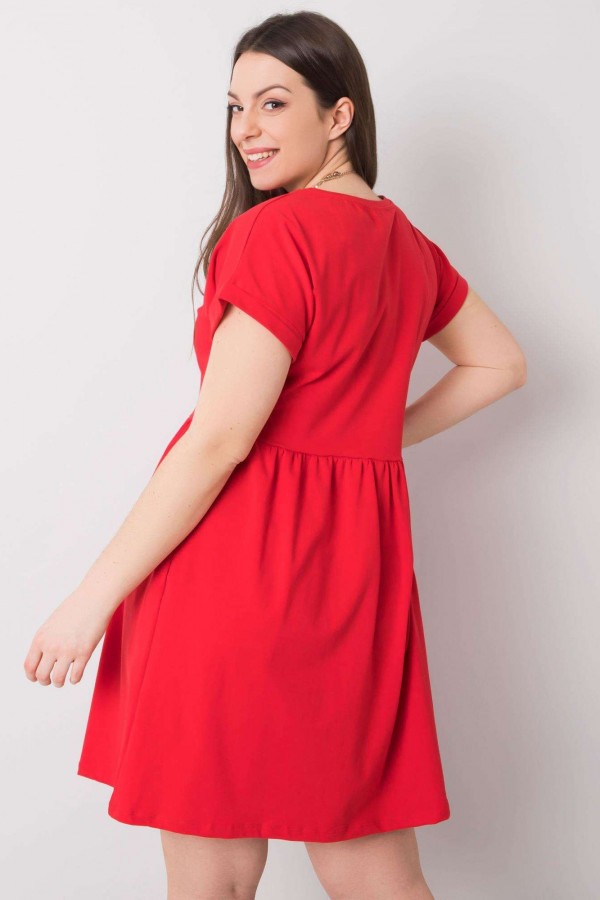 Wygodna sukienka plus size w kolorze czerwonym Devi 2