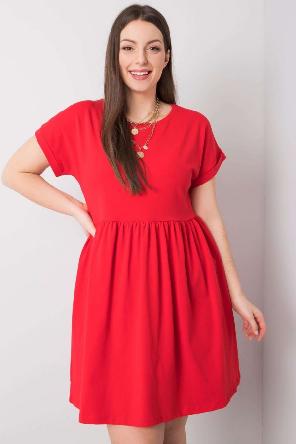 Wygodna sukienka plus size w kolorze czerwonym Devi 4