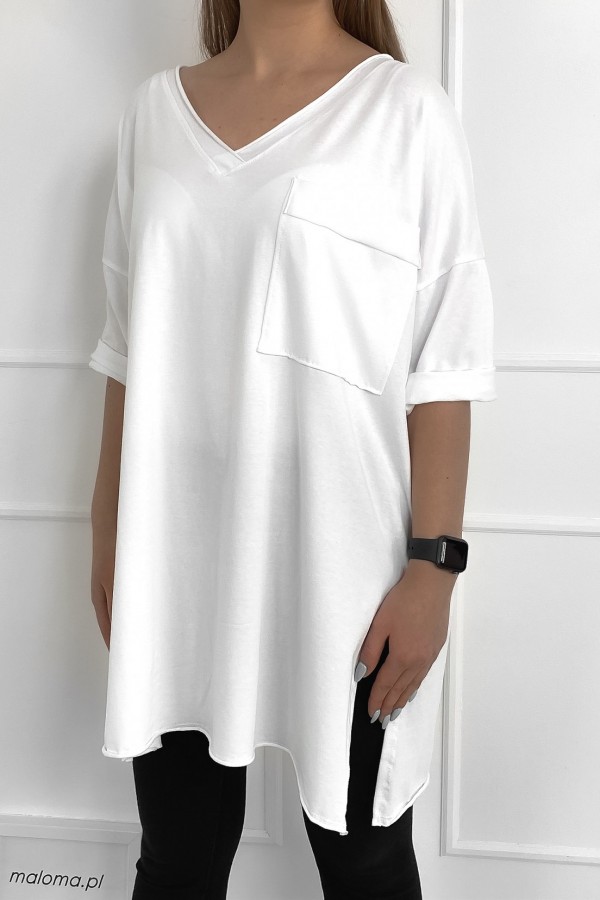Tunika damska w kolorze białym t-shirt oversize v-neck kieszeń Polina 2