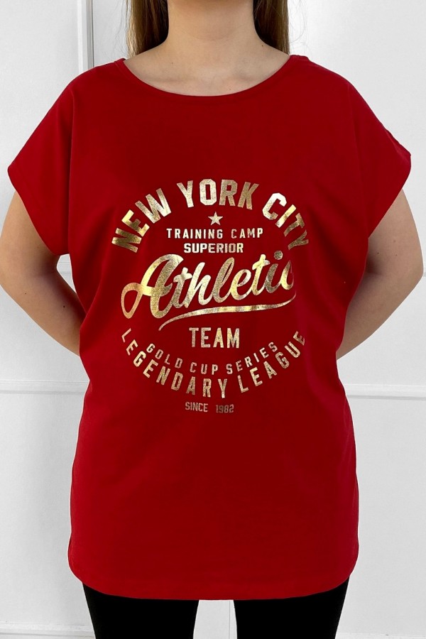 Bluzka damska long t-shirt w kolorze czerwonym złoty print new york city