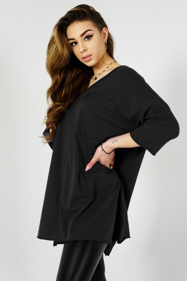 Tunika damska w kolorze czarnym t-shirt oversize v-neck kieszeń Polina