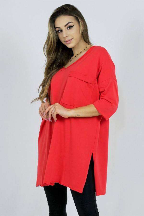 Tunika damska w kolorze koralowym t-shirt oversize v-neck kieszeń Polina