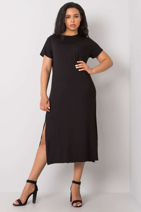 Sukienka plus size z wiskozy w kolorze czarnym z rozcięciem Mahima 4