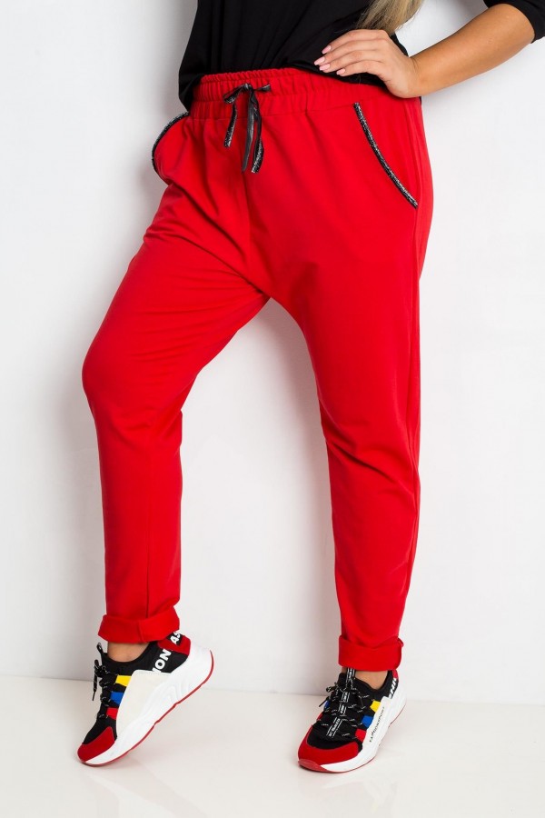 Spodnie dresowe damskie w kolorze czerwonym plus size basic lucky