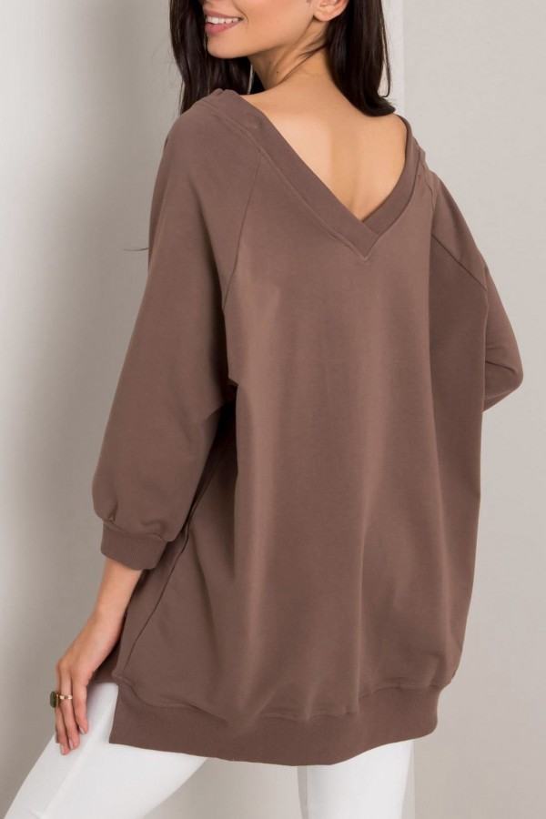 Bluza damska plus size w kolorze brązowym oversize basic v-neck Emma 1