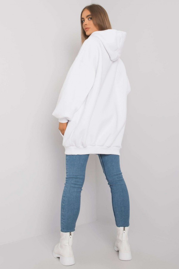 Ciepła milutka bluza tunika plus size z kapturem w kolorze białym Avatti 2