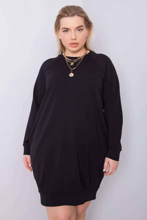 Sukienka dresowa plus size w kolorze czarnym z kieszeniami basic irma 1