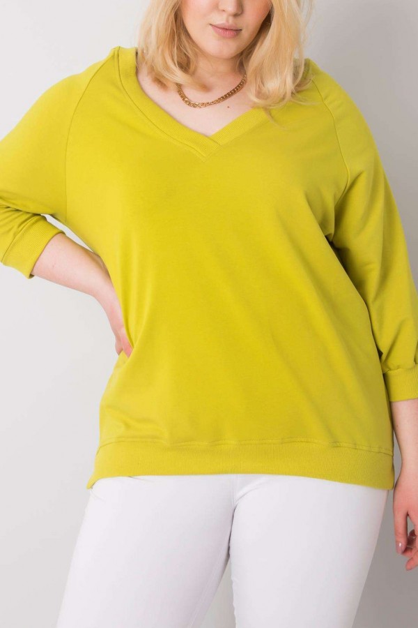 Bluza damska plus size w kolorze limonkowym oversize basic v-neck Emma 4