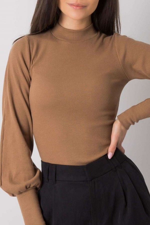 Bluzka damska w kolorze brązowym prążkowany półgolf Palla