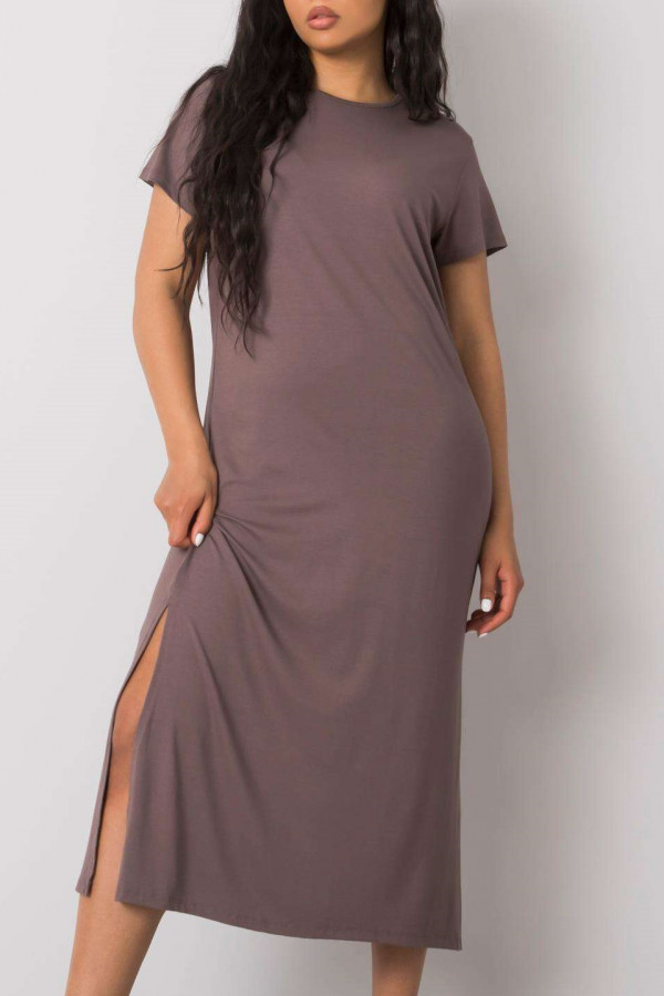 Sukienka plus size z wiskozy w kolorze kawowym z rozcięciem Mahima