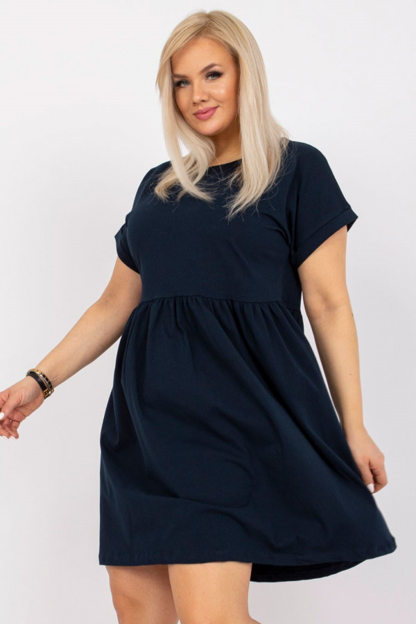 Wygodna sukienka plus size w kolorze granatowym Devi