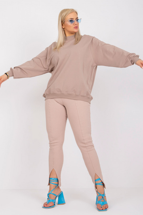 Bluza damska plus size w kolorze beżowym oversize basic Ravena 3