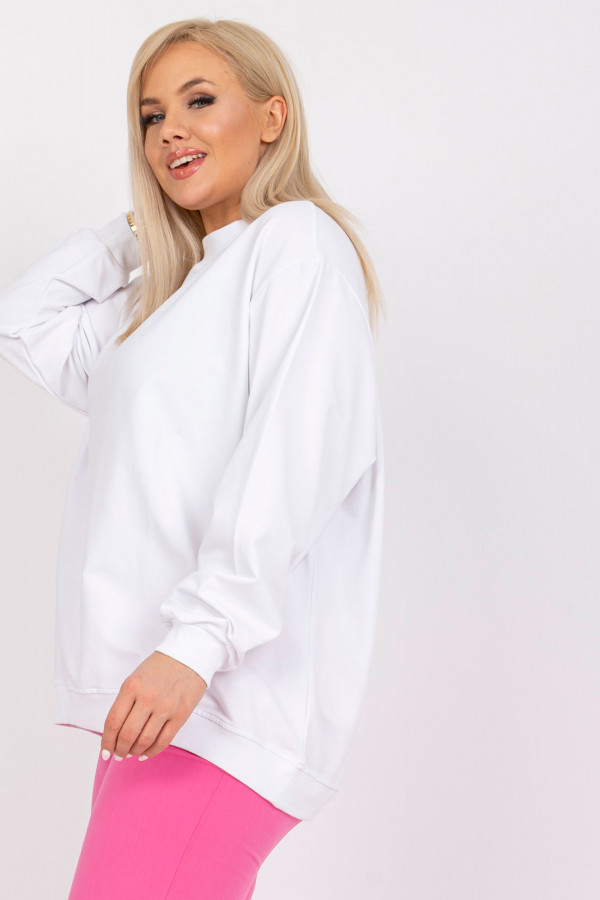 Bluza damska plus size w kolorze białym oversize basic Ravena 2
