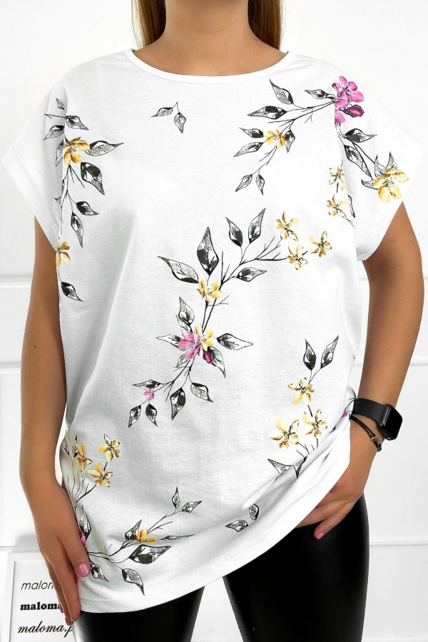 T-shirt damski plus size w kolorze białym gałązki kwiaty