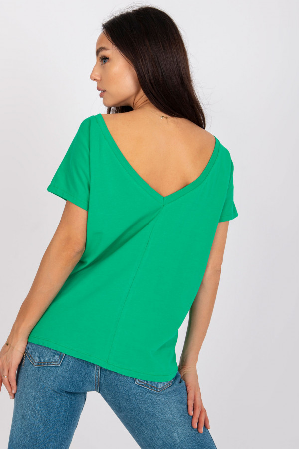 Bluzka damska w kolorze zielonym dekolt na plecach w serek v-neck caro 3