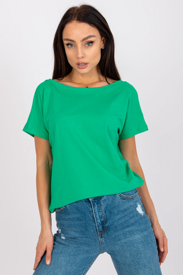 Bluzka damska w kolorze zielonym dekolt na plecach w serek v-neck caro 1