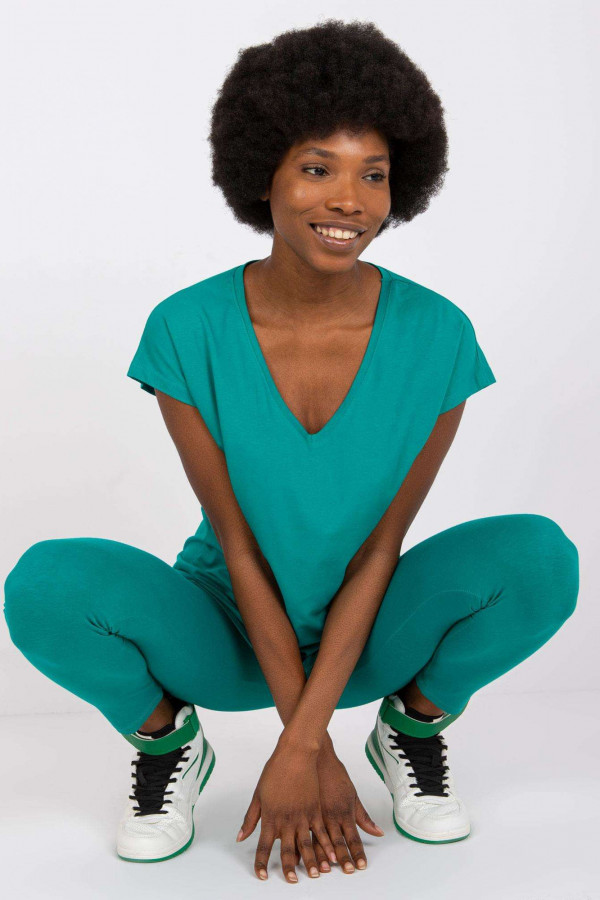 Bluzka damska w kolorze zielonym t-shirt basic dekolt w serek v-neck Nensy 1