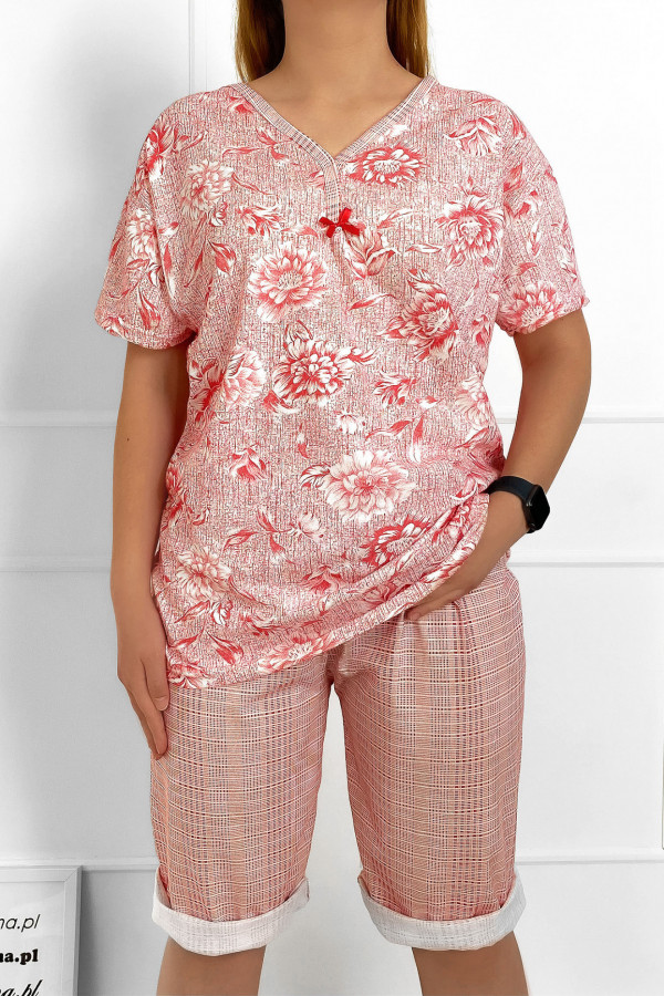 Piżama damska plus size W DRUGIM GATUNKU w kolorze różowym komplet t-shirt + spodenki kokardka