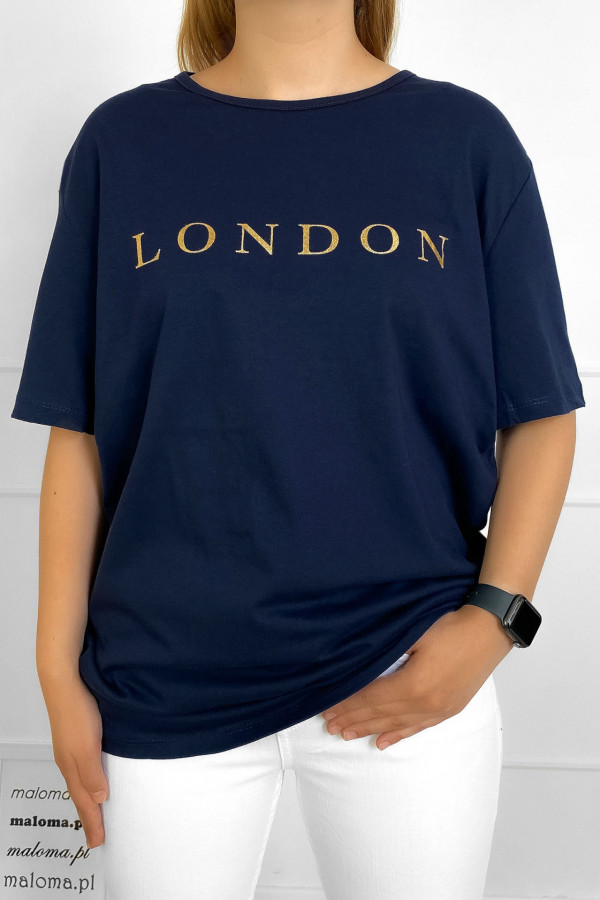 T-shirt plus size bluzka damska w kolorze granatowym złoty napis london
