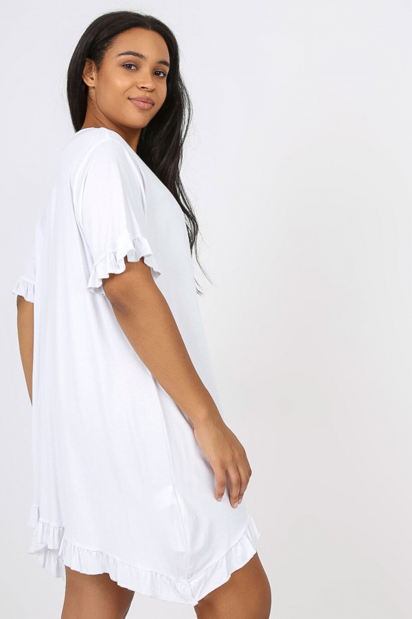 Sukienka plus size w kolorze białym asymetryczna falbanka Cristi 1