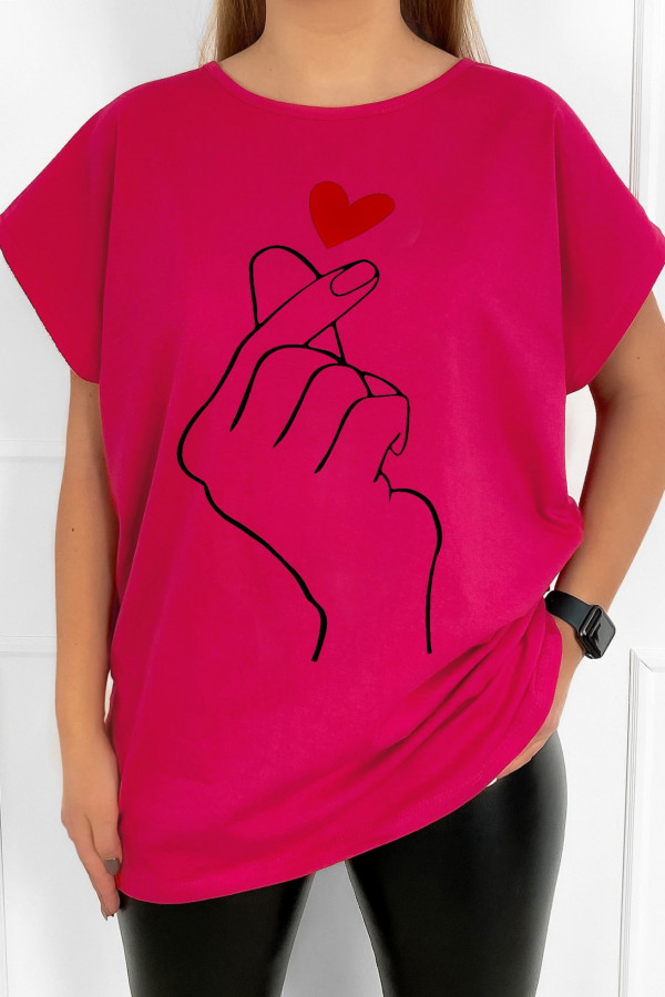 T-shirt damski plus size w kolorze fuksji dłoń hand