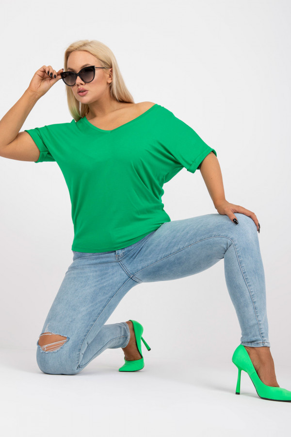 Bluzka damska z wiskozy w kolorze zielonym odkryte plecy 2