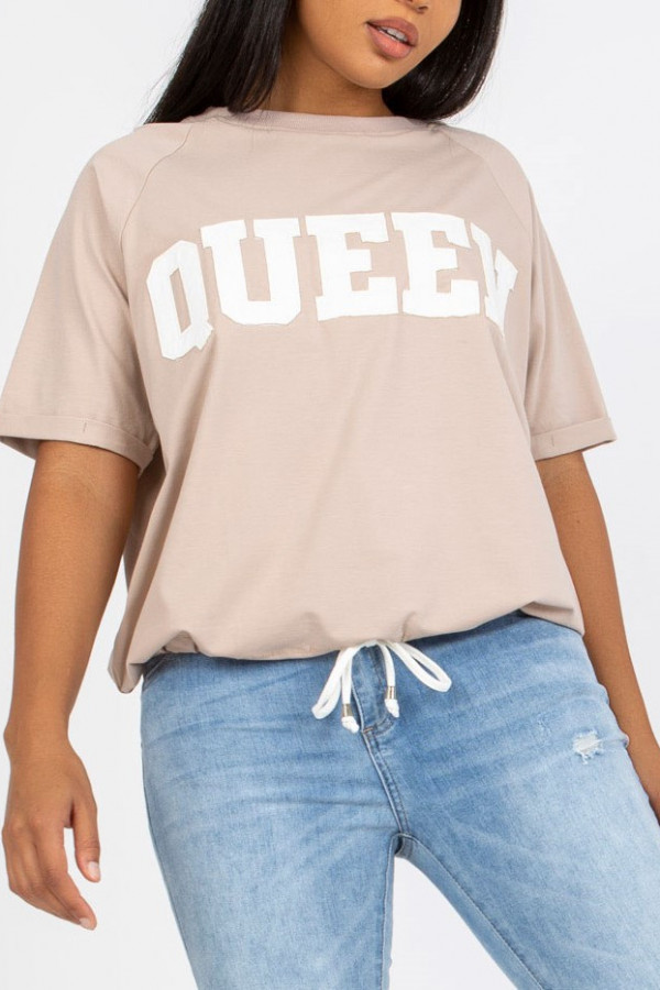 Bluzka damska plus size w kolorze beżowym wiązana queen