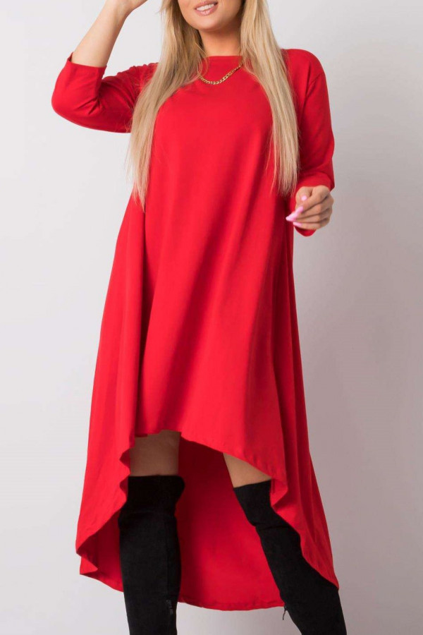 Sukienka w kolorze czerwonym z dłuższym tyłem rękaw 3/4 Aria 4