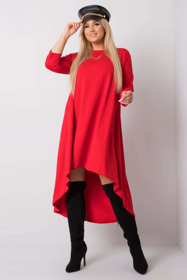 Sukienka w kolorze czerwonym z dłuższym tyłem rękaw 3/4 Aria 2