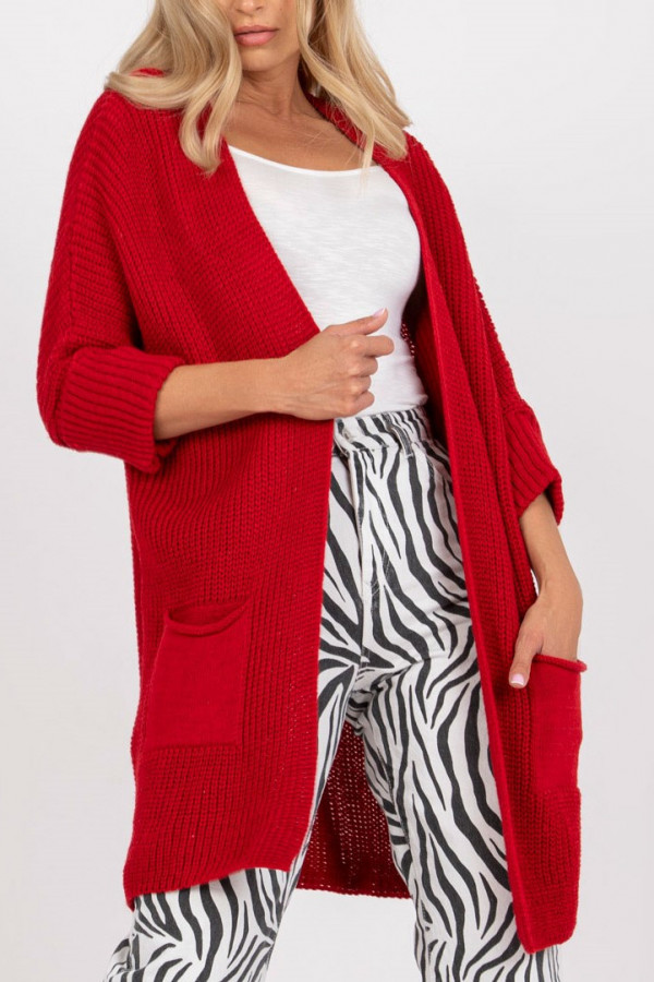 Kardigan sweter damski w kolorze czerwonym z kieszeniami luźna narzutka Morena