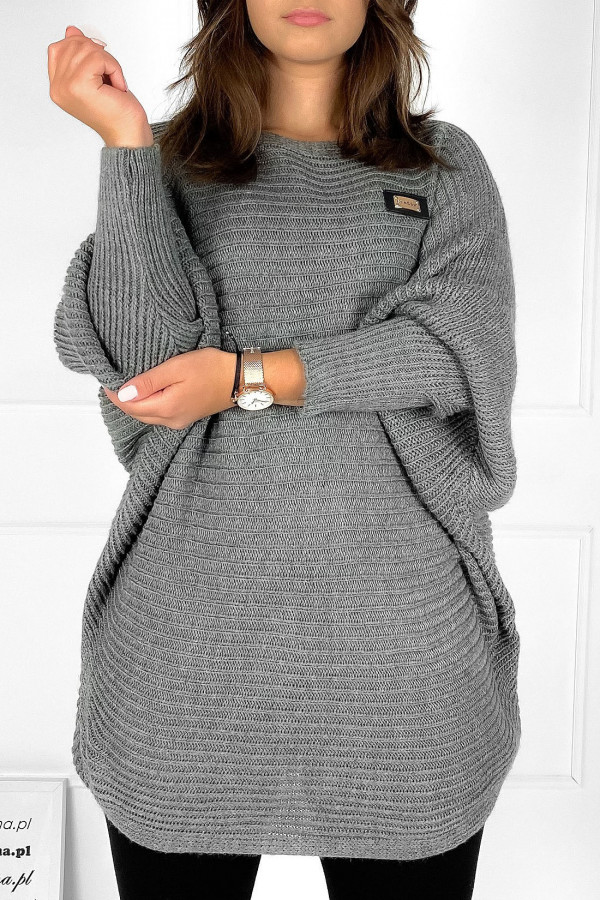 Duży sweter damski oversize w kolorze grafitowym nietoperz tunika classic