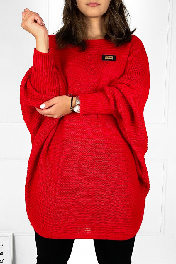 Duży sweter damski oversize w kolorze czerwonym nietoperz tunika classic