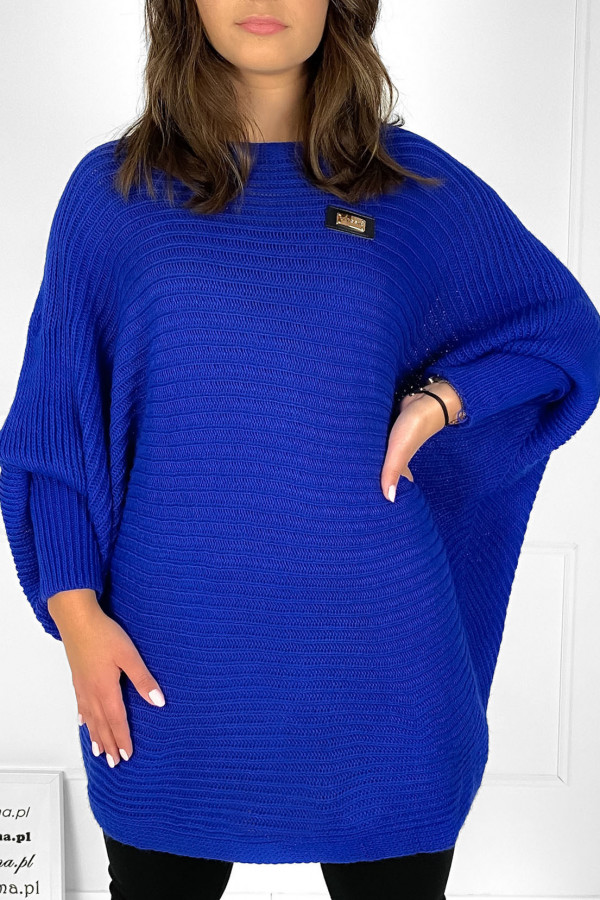 Duży sweter damski oversize w kolorze kobaltowym nietoperz tunika classic