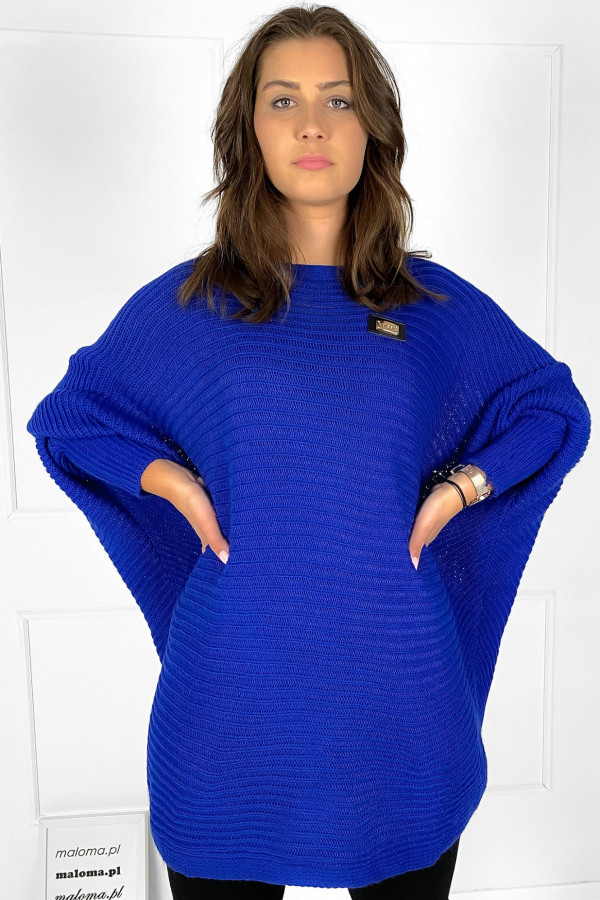 Duży sweter damski oversize w kolorze kobaltowym nietoperz tunika classic 4