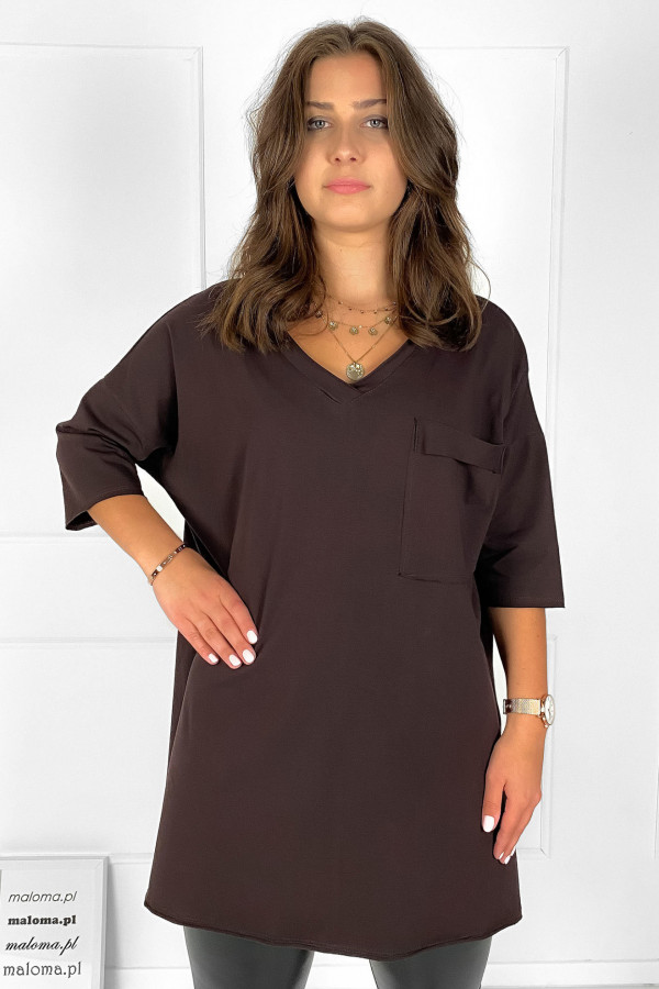 Tunika damska w kolorze czekoladowym t-shirt oversize v-neck kieszeń Polina 3
