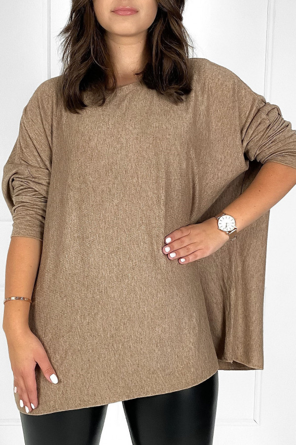 Dzianinowa bluzka oversize duży lekki sweterek w kolorze jasno brązowym Helle