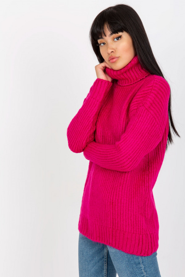 Cieplutki sweter damski w kolorze fuksji duży golf Rosse 4
