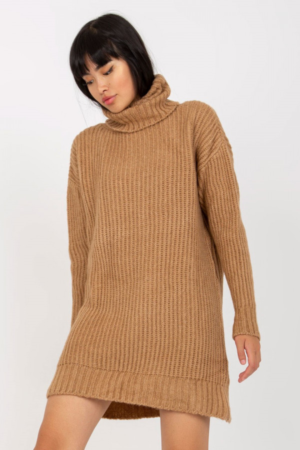 Długi sweter damski tunika w kolorze beżowym cieplutki duży golf Lavana 5