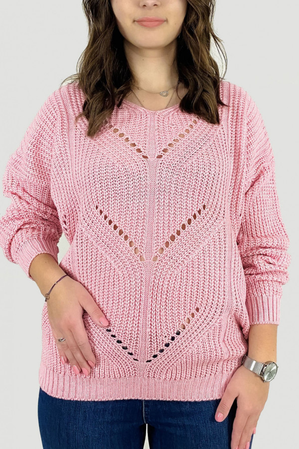 Sweter damski w kolorze pudrowym z wzorem Zing 1