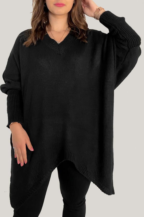 Sweter damski oversize W DRUGIM GATUNKU w kolorze czarnym długie boki rogi dekolt V Sandy