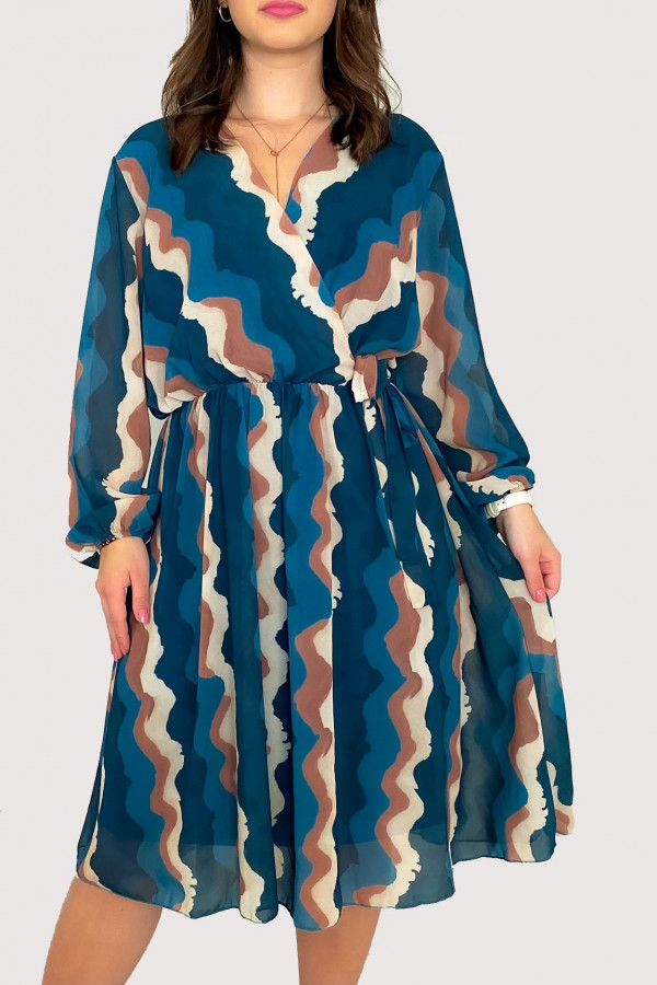 Elegancka sukienka plus size z morskim wzorem kopertowy dekolt Mabel