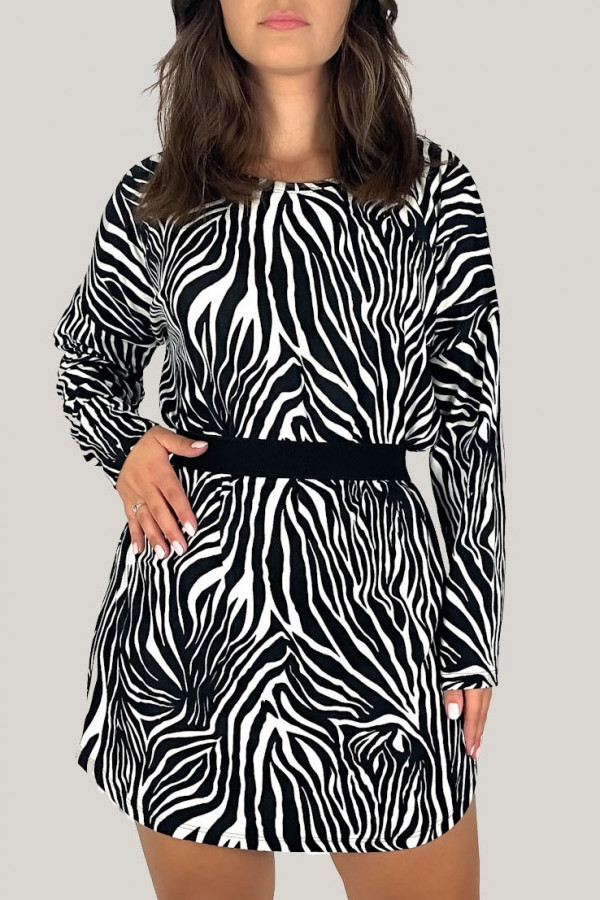 Tunika plus size w kolorze czarnym milutka sukienka z wzorem zebra Alex