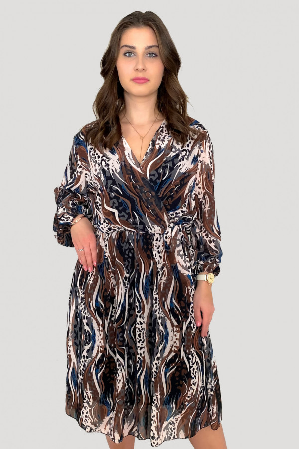 Elegancka sukienka plus size z wzorem kopertowy dekolt Mabel 2