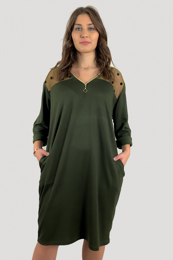Sukienka plus size w kolorze zielonym khaki kieszenie dekolt na zamek ZIP 4